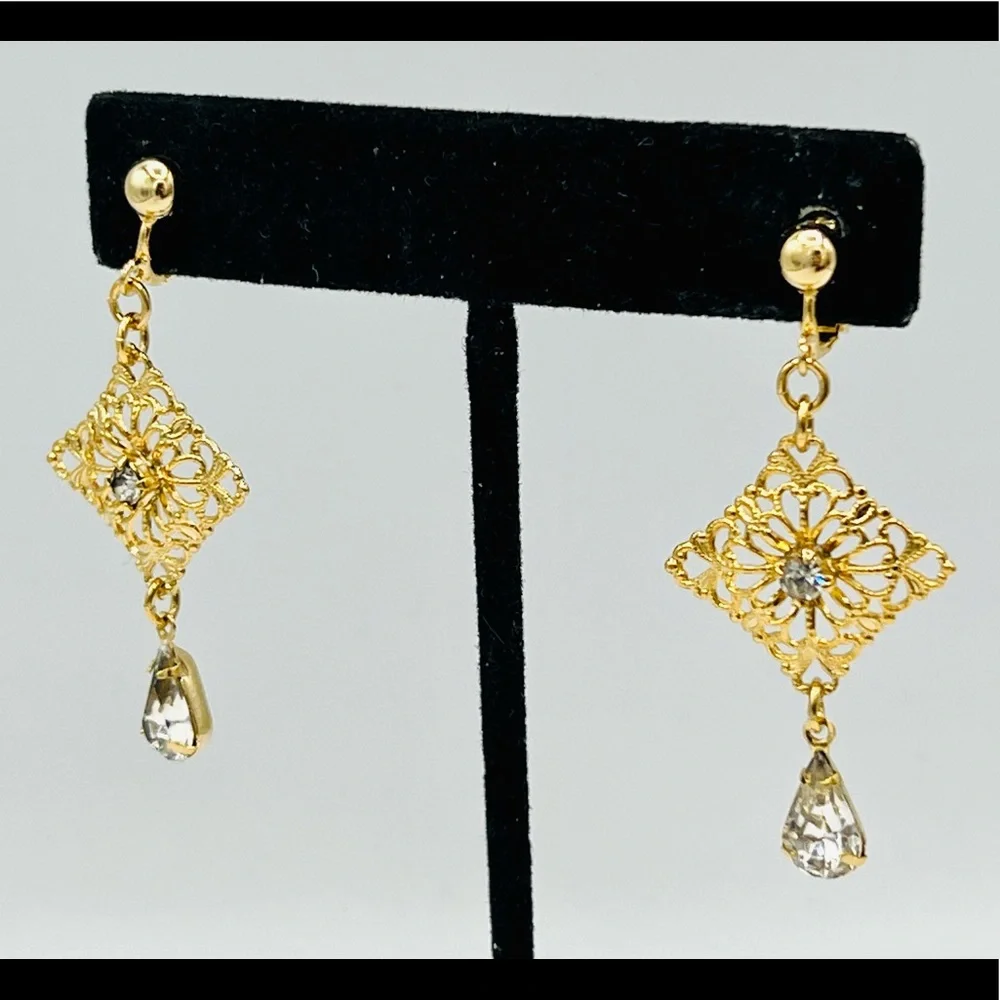 Vintage gold filigree clip on dangles simple drops rhinestones
